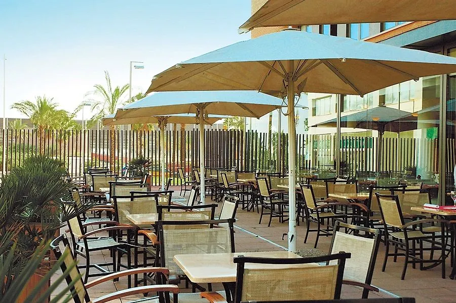 Catalonia Barcelona Beach 4*,